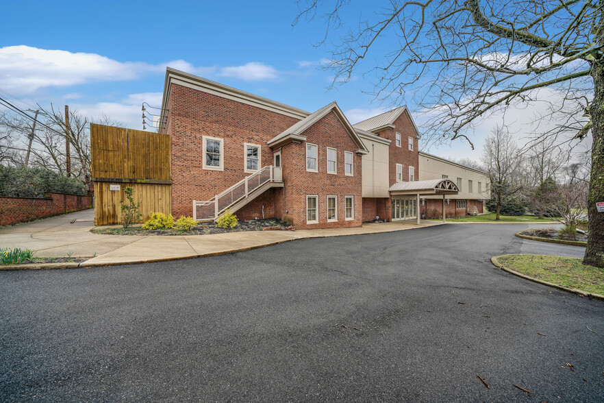 1333 Lenape Rd, West Chester, PA for sale - Building Photo - Image 3 of 15