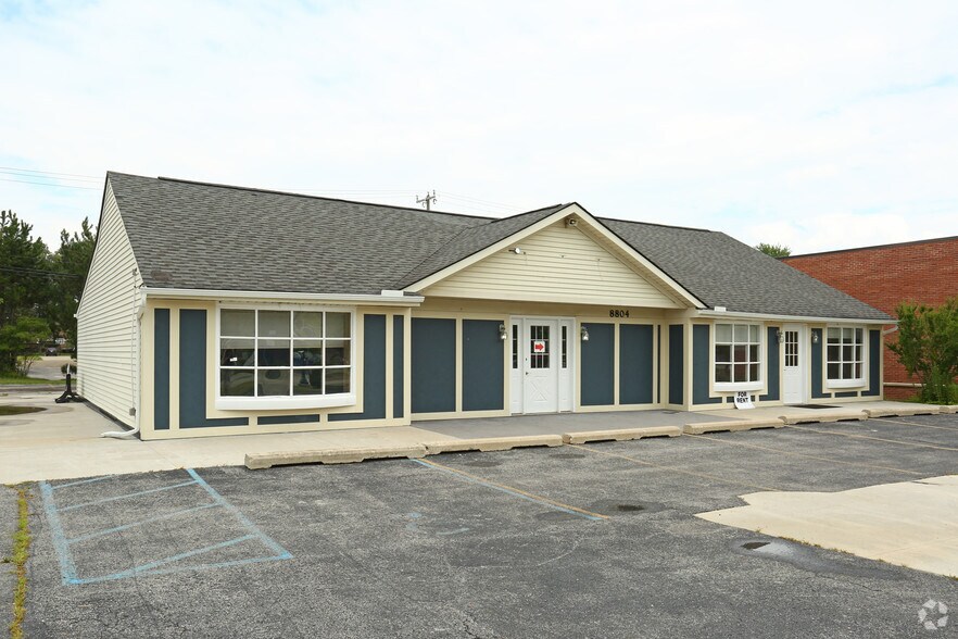 8804 Macomb Rd, Grosse Ile, MI for sale - Primary Photo - Image 1 of 1