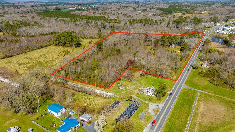 10329 Racetrack Rd, Berlin, MD 21811