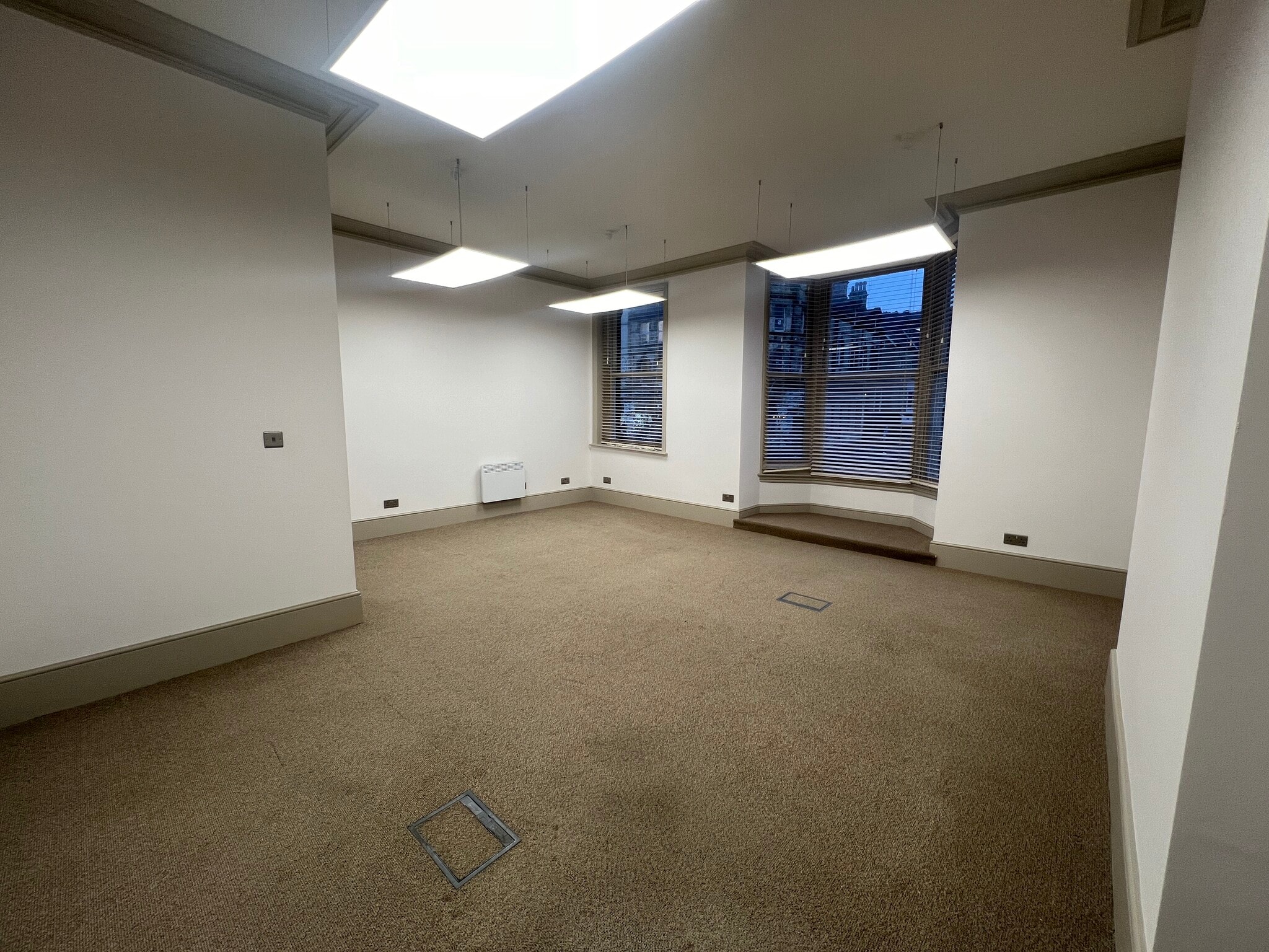 10-12 The Grove, Ilkley for lease Interior Photo- Image 1 of 4