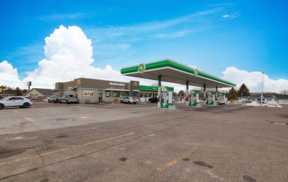 101 W Hill St, Thorp, WI 54771