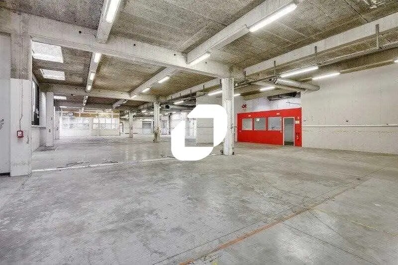 Flex in Aubervilliers for lease Interior Photo- Image 1 of 13