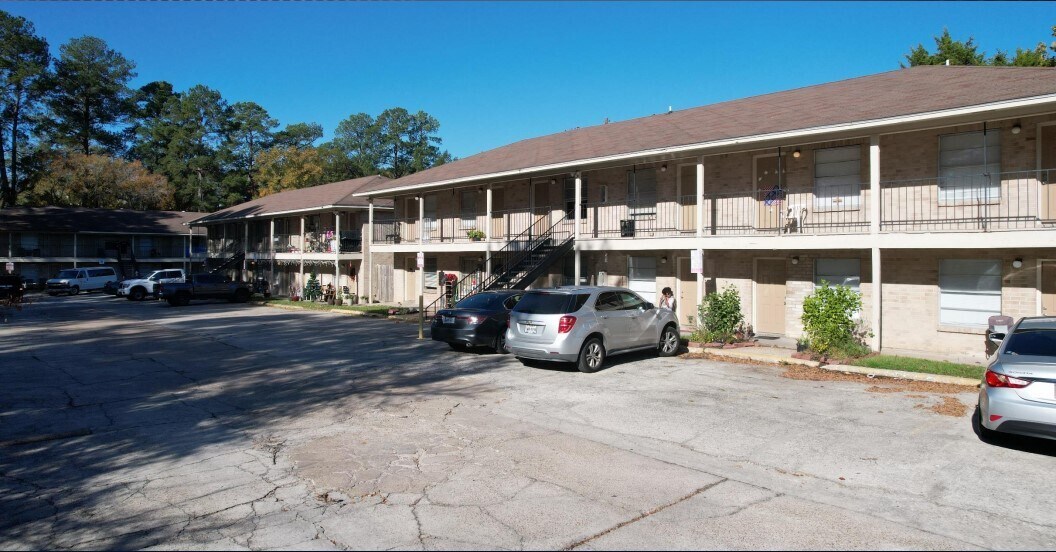 1000 S 1st St, Conroe, TX for sale Building Photo- Image 1 of 1