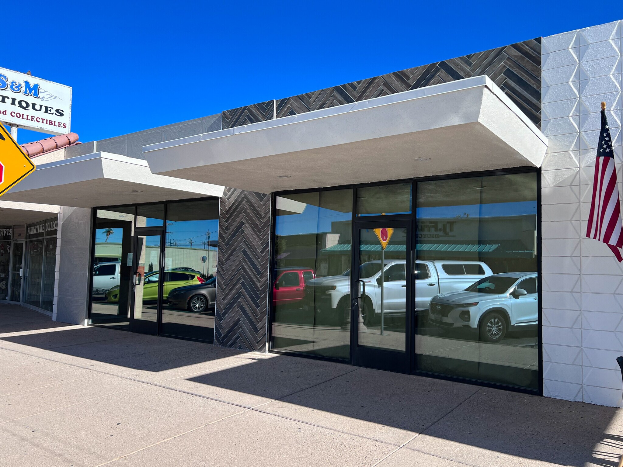 210-212 Balsam St, Ridgecrest, CA for sale Building Photo- Image 1 of 1