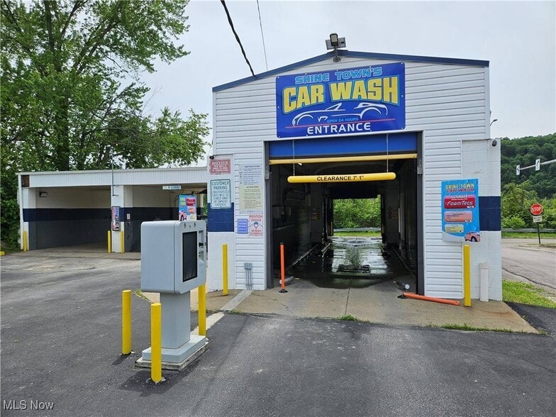 Established Car Wash Portfolio portfolio of 3 properties for sale on LoopNet.com - Building Photo - Image 2 of 16