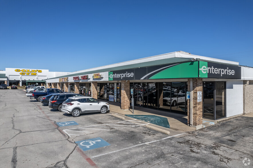 11411 Northwest Hwy, Dallas, TX for lease - Building Photo - Image 1 of 11