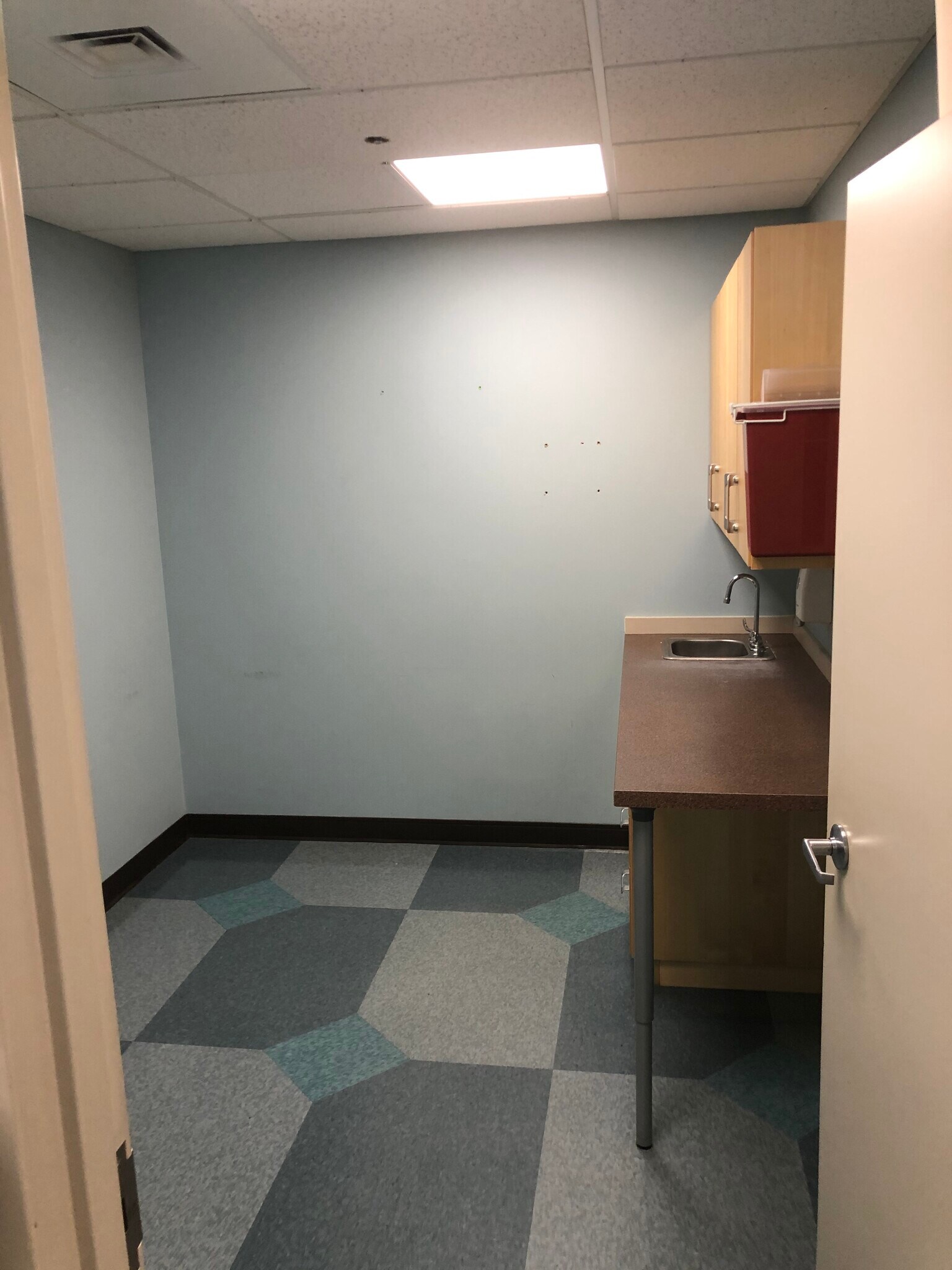 2200 Whitney Ave, Hamden, CT 06518 Spring Glen Medical Center