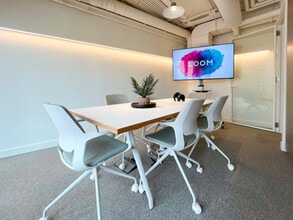 Carrer de Pere IV, 128, Barcelona, Barcelona for lease Building Photo- Image 2 of 3