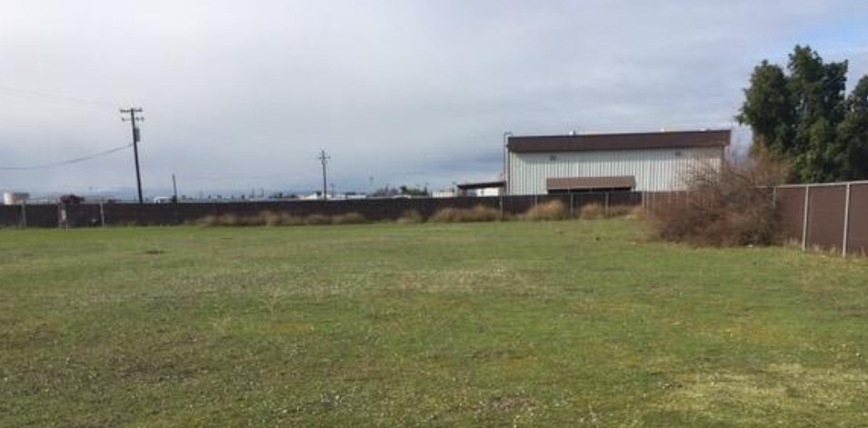 East Lerdo Hwy, Shafter, CA for sale Primary Photo- Image 1 of 1