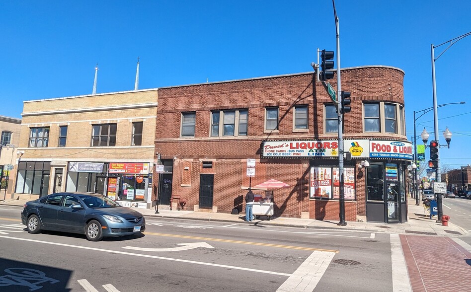 3146-3158 W Montrose Ave, Chicago, IL for lease - Building Photo - Image 2 of 4