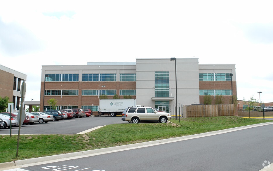 8644 Sudley Rd, Manassas, VA 20110 Office/Medical for Lease