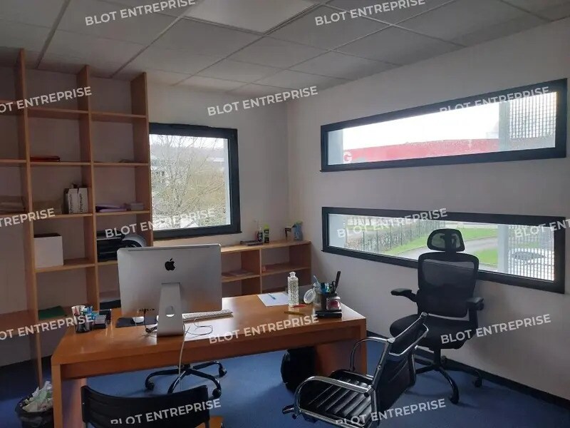 Location Bureaux 150 m² - Photo 1