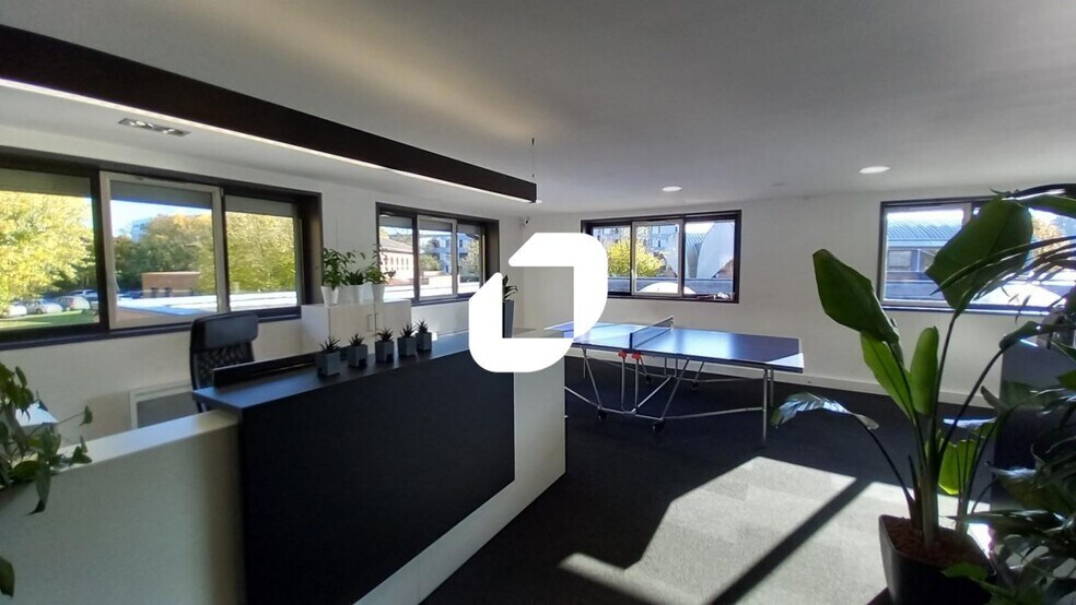 Office in VILLENEUVE-D'ASCQ for lease - Building Photo - Image 2 of 9