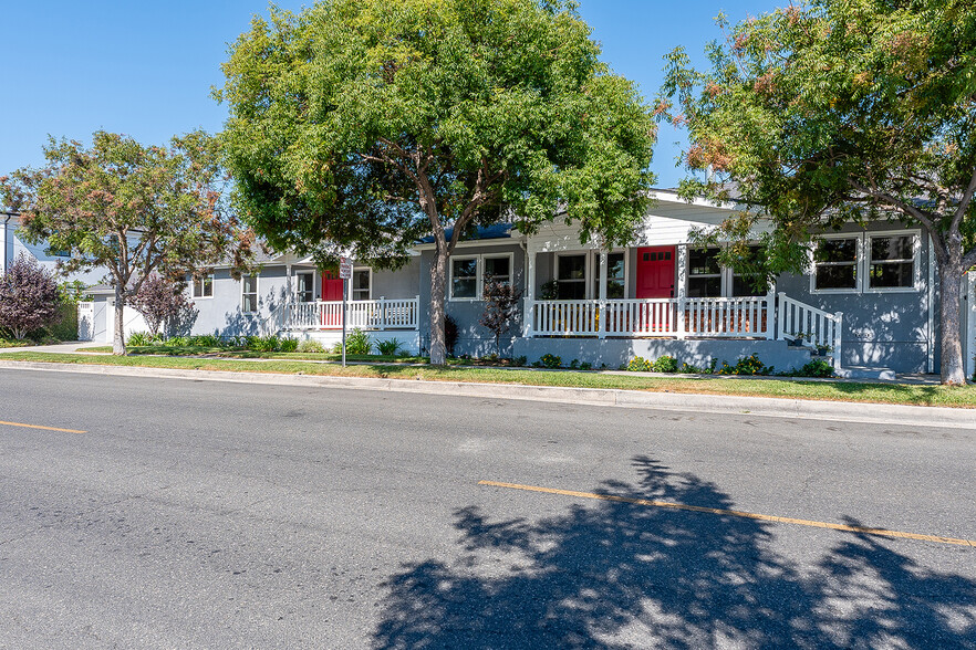 4003 W Clark Ave, Burbank, CA for sale - Building Photo - Image 2 of 38