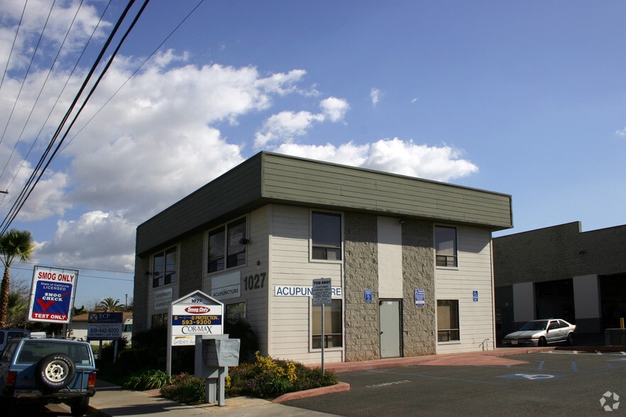 1027 Greenfield Dr, El Cajon, CA for lease - Building Photo - Image 3 of 12