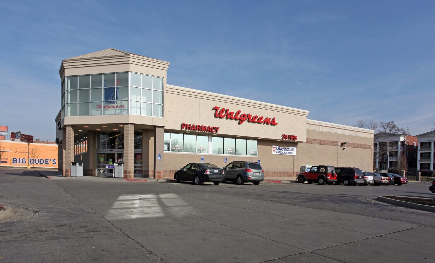 3845 Broadway St, Kansas City, MO 64111