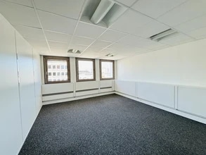 50 Avenue Daumesnil, Paris for lease Interior Photo- Image 2 of 8