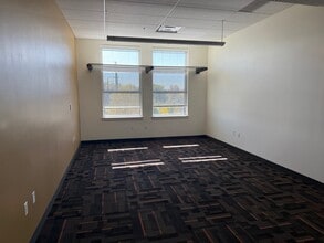 320 E Vine Dr, Fort Collins, CO for lease Interior Photo- Image 2 of 2