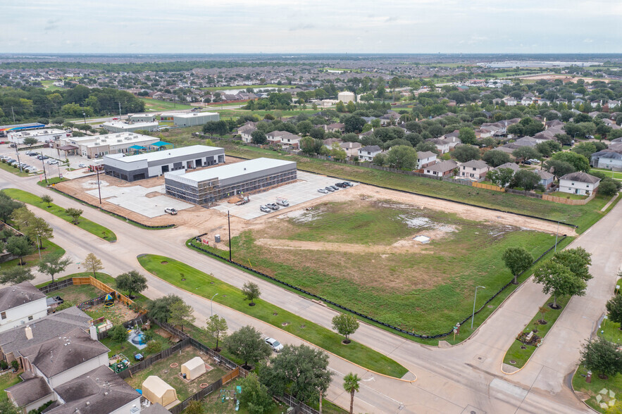 3740 Mason Rd, Katy, TX for lease - Building Photo - Image 1 of 8