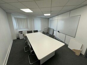 1-40 Village Sq, Brighton for lease Interior Photo- Image 2 of 5