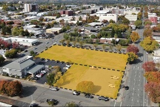 More details for 2010 & 2032 Pine St, Redding, CA - Land for Sale