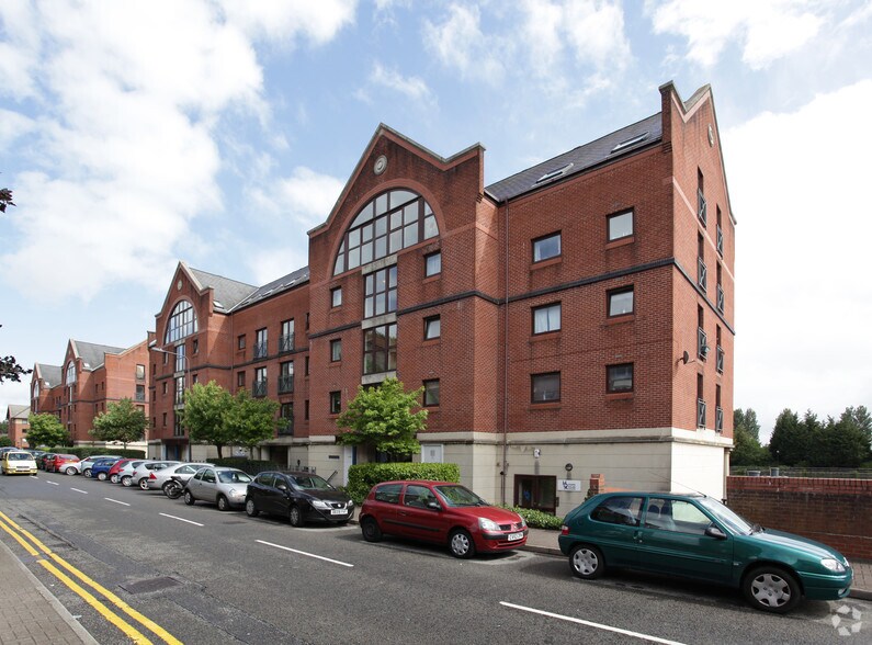 Schooner Way, Cardiff for sale - Primary Photo - Image 1 of 1