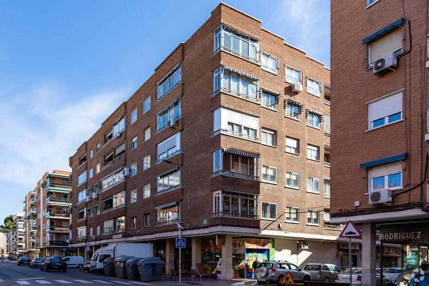 Calle Cánovas del Castillo, 5, Alcalá De Henares, Madrid for lease - Building Photo - Image 1 of 2