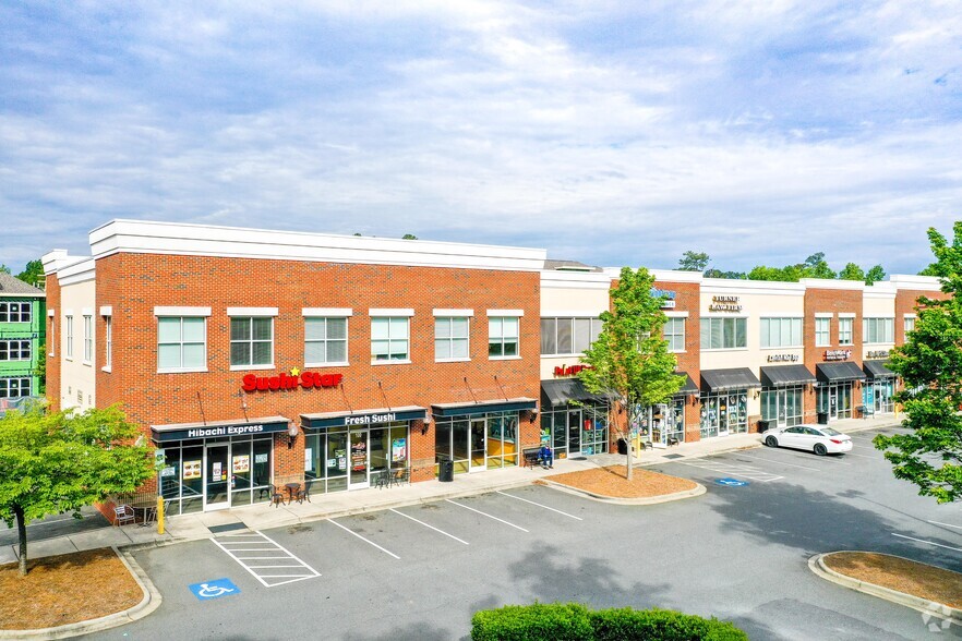 10020 Monroe Rd, Matthews, NC for lease - Primary Photo - Image 1 of 19