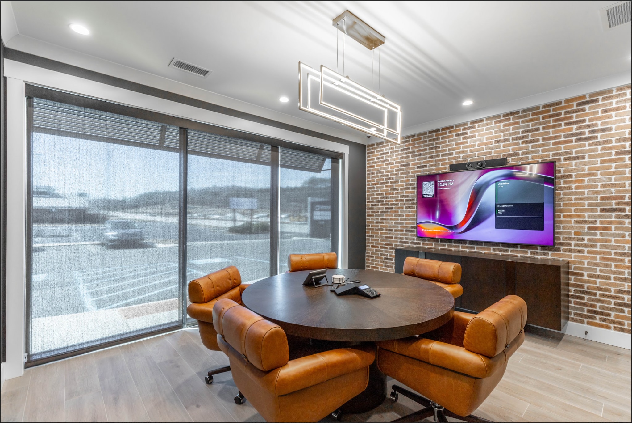 6736 Lee Hwy, Chattanooga, TN for lease Building Photo- Image 1 of 12