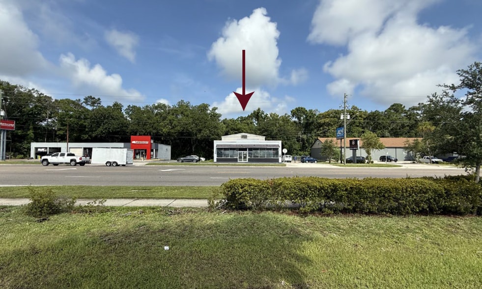 4680 Blanding Blvd, Jacksonville, FL for lease - Building Photo - Image 3 of 10