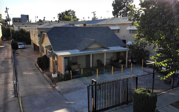 5828-5832 Lexington Ave, Los Angeles, CA for sale - Building Photo - Image 1 of 7