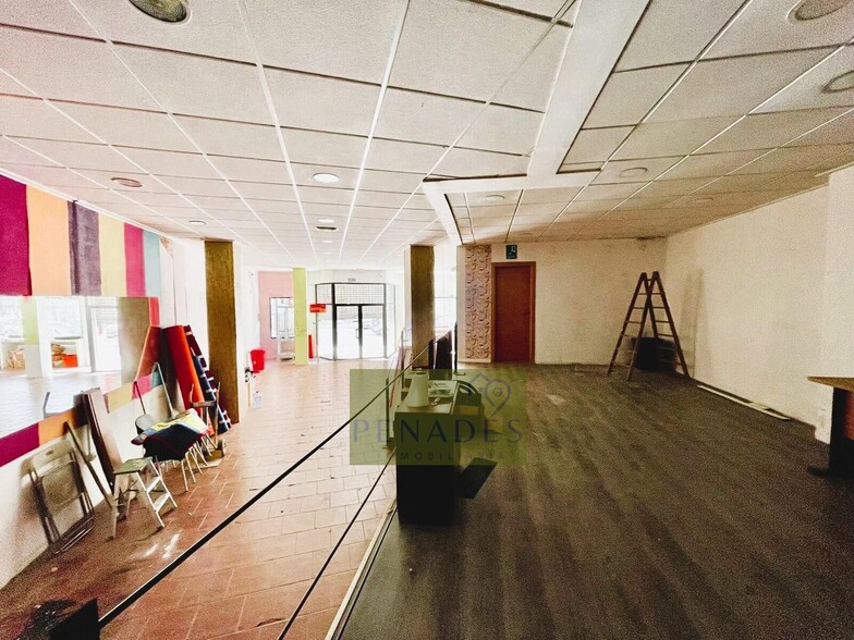 Retail in Ontinyent for lease - Building Photo - Image 1 of 11