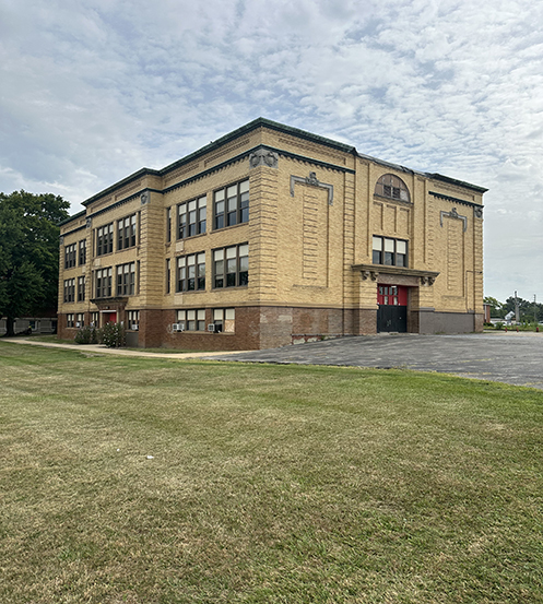 620 E River St, Elyria, OH for sale - Building Photo - Image 1 of 9