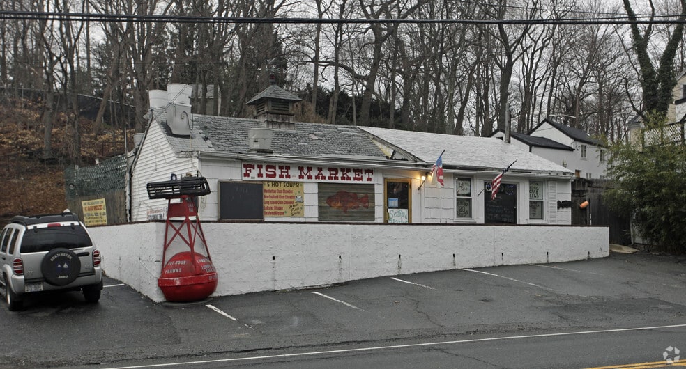 113 E Main St, Huntington, NY for sale - Primary Photo - Image 1 of 1