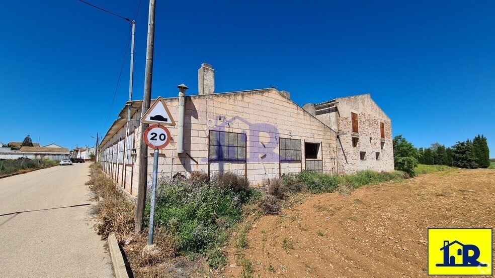 Industrial in Pozoamargo, Cuenca for sale - Building Photo - Image 2 of 22