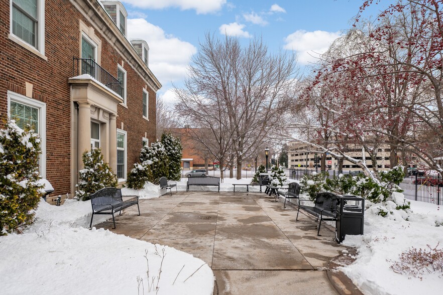 2318 Park Ave, Minneapolis, MN for sale - Building Photo - Image 2 of 22