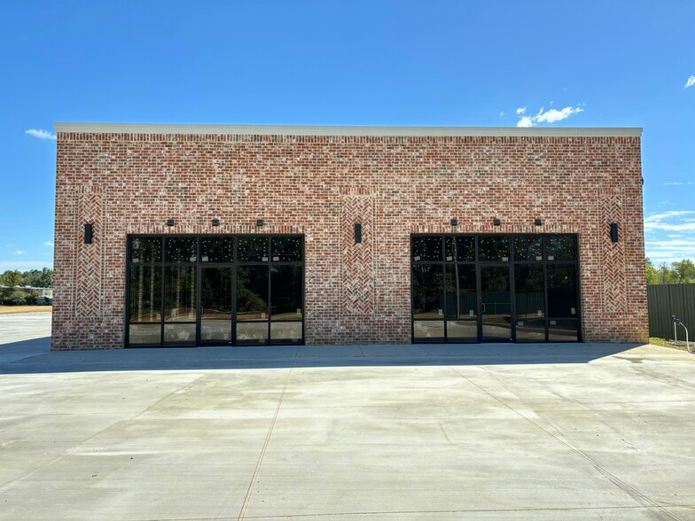 230 Casey's Ln, Flowood, MS for lease - Building Photo - Image 3 of 15