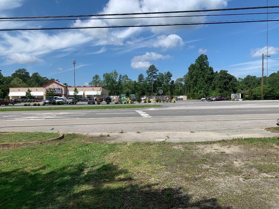 7516 Washington Memoria Hwy, Yorktown, VA 23692 Retail for