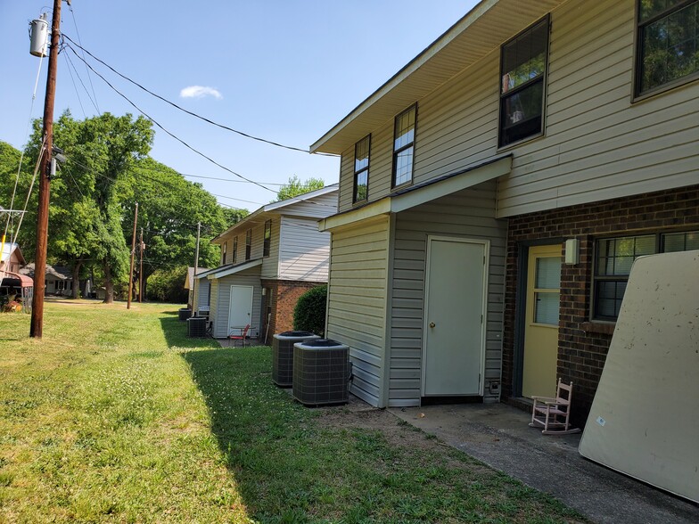135 Spring St, Royston, GA for sale - Building Photo - Image 2 of 8