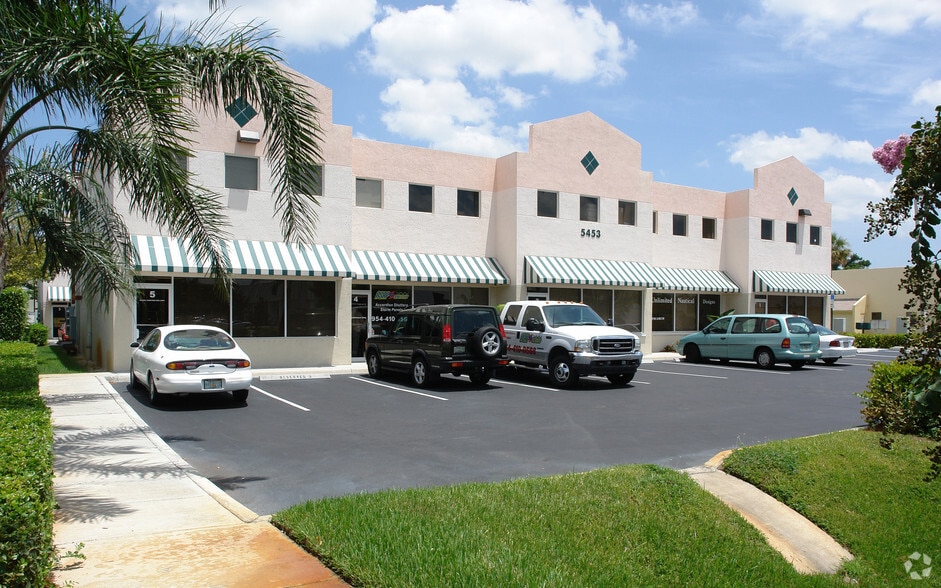 5453 NW 24th St, Margate, FL for sale - Building Photo - Image 2 of 7