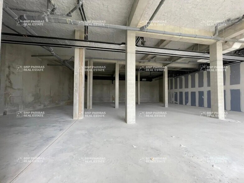 Flex in Bordeaux for sale - Building Photo - Image 3 of 15