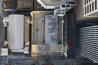 225 N Charles St, Baltimore, MD - aerial  map view