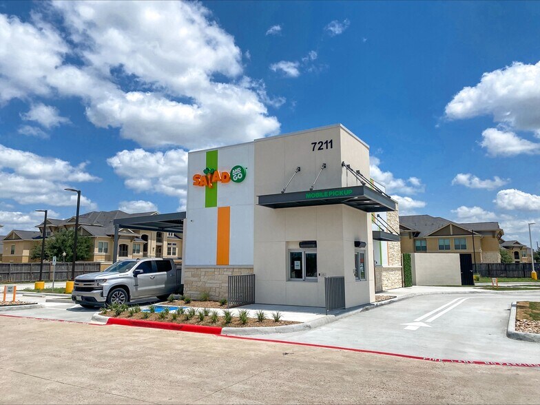 7211 Reading Rd, Rosenberg, TX for sale - Building Photo - Image 1 of 1