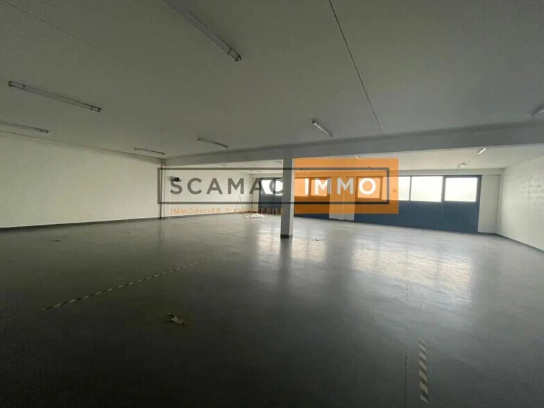 Industrial in Herblay-sur-Seine for lease - Interior Photo - Image 2 of 15