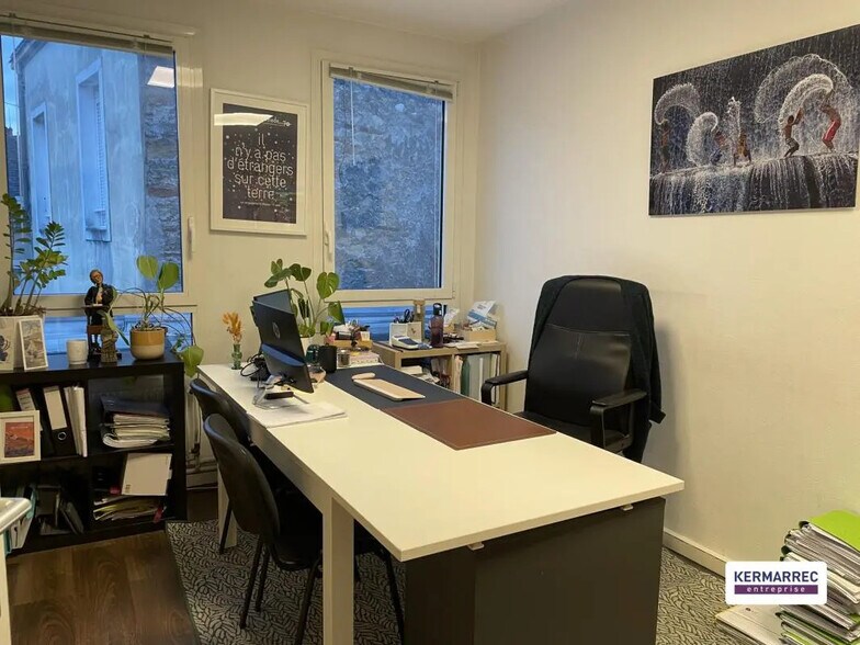 Office in Nantes for lease - Interior Photo - Image 3 of 10