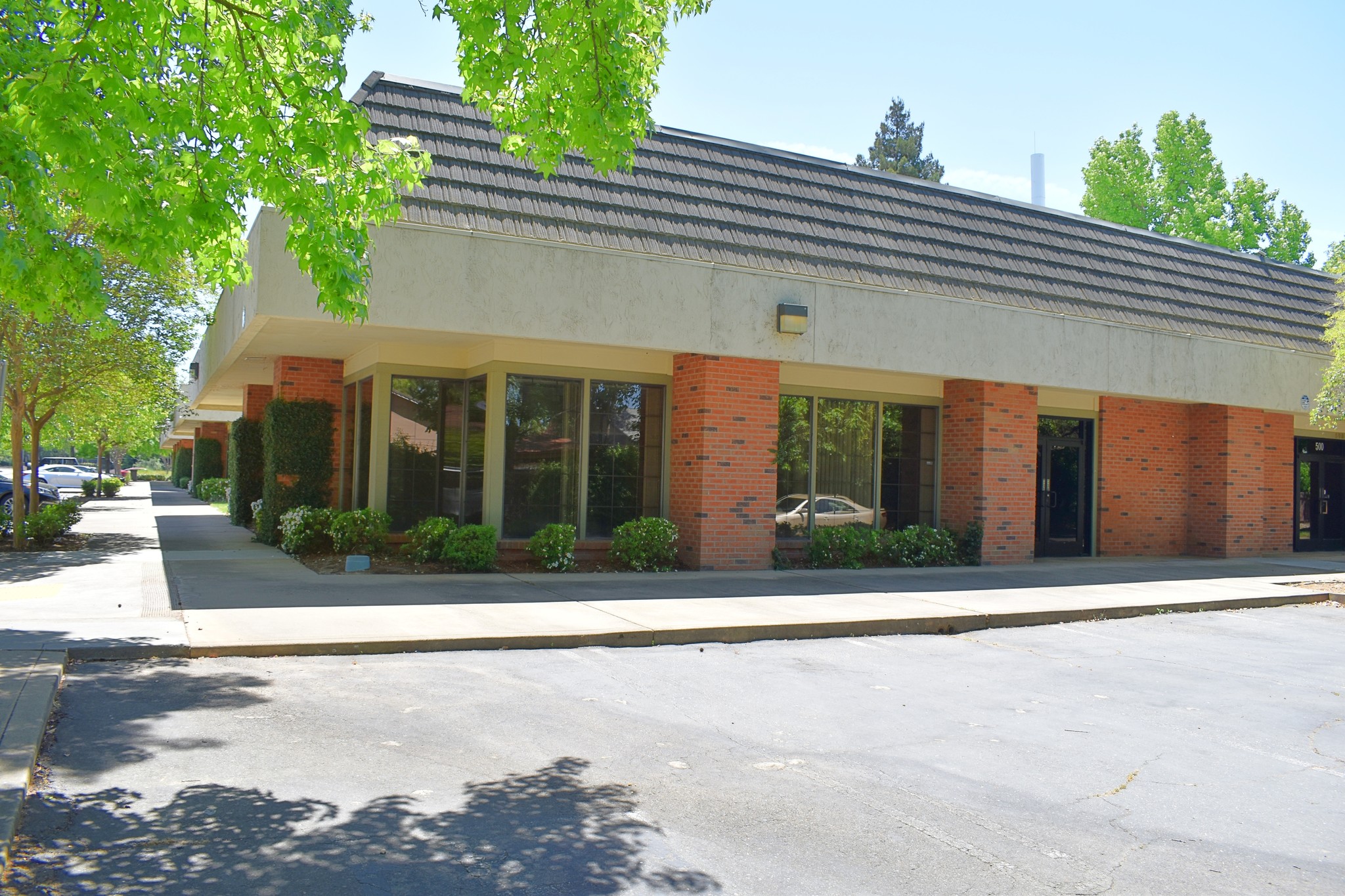 9261 Folsom Blvd, Sacramento, CA for sale Building Photo- Image 1 of 1