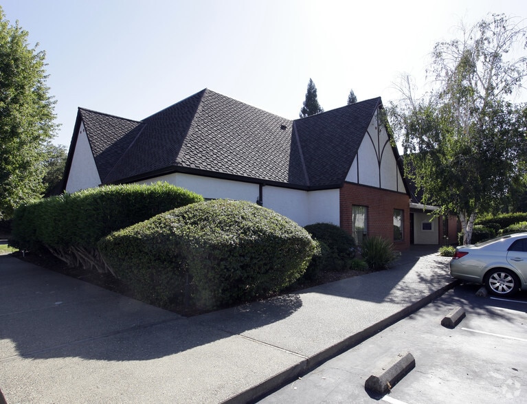 8035 Madison Ave, Citrus Heights, CA for lease - Building Photo - Image 3 of 42