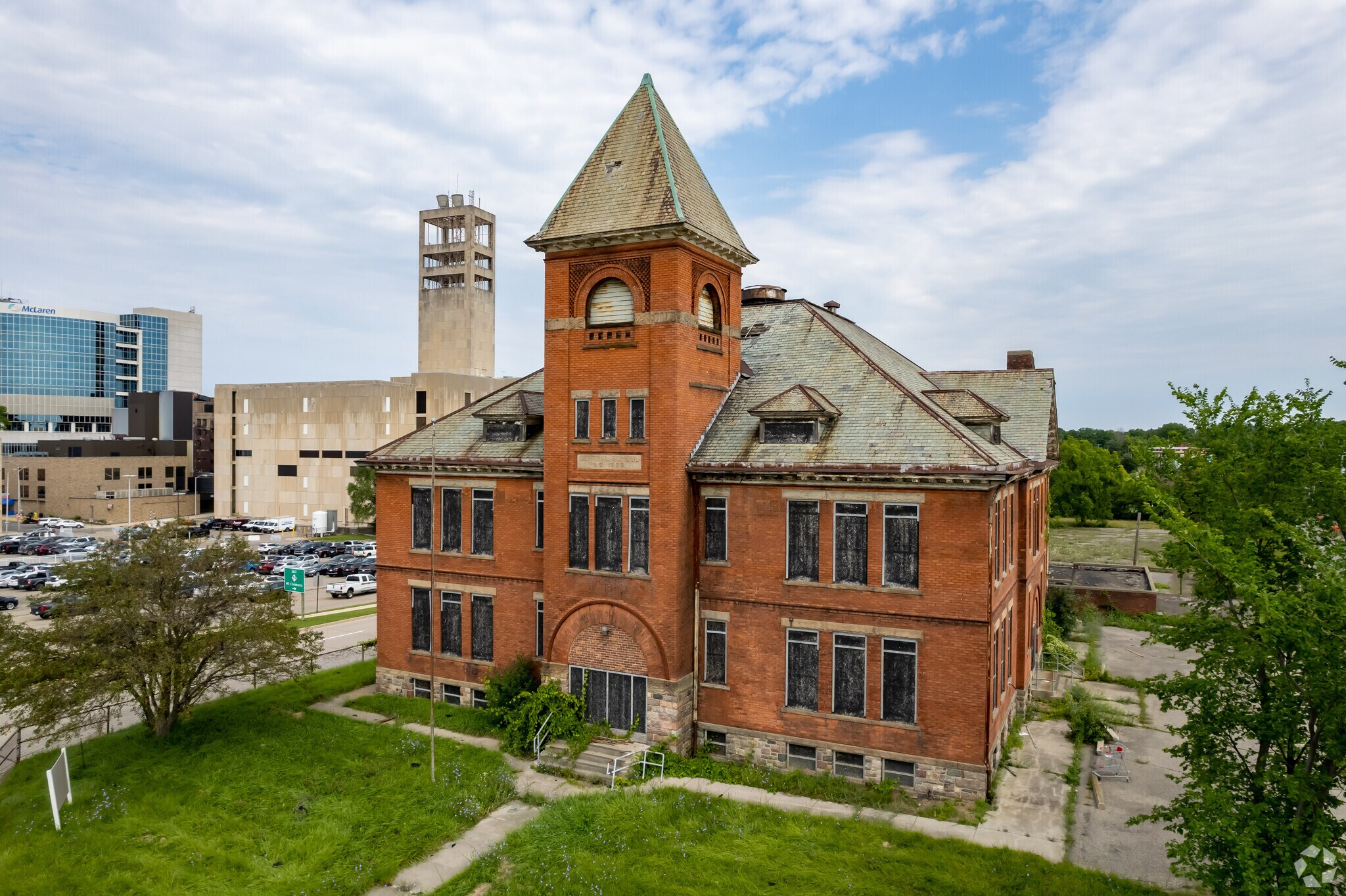 47700 Woodward Ave, Pontiac, MI for lease Building Photo- Image 1 of 6