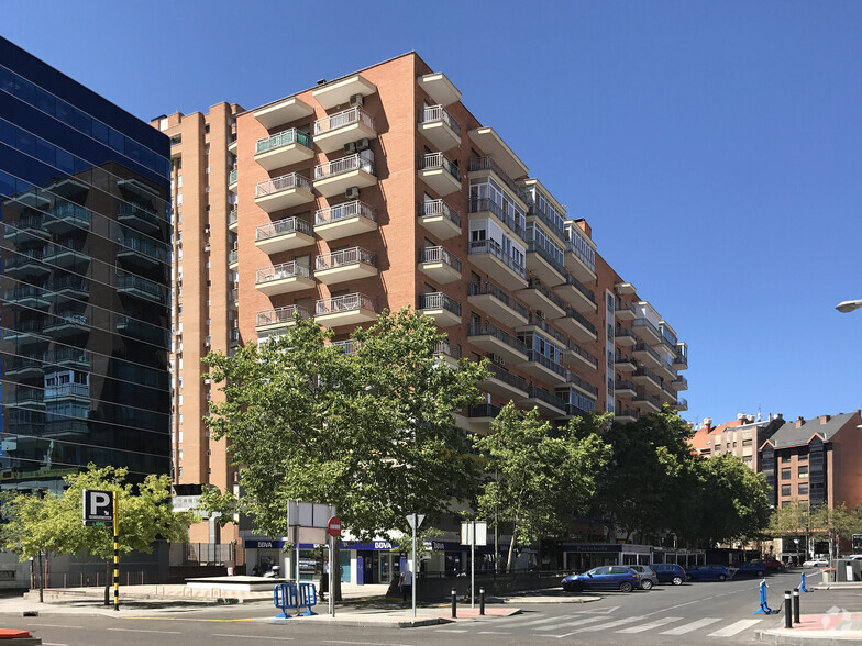 Calle José Castán Tobeñas, 1, Madrid, Madrid for sale - Building Photo - Image 3 of 3