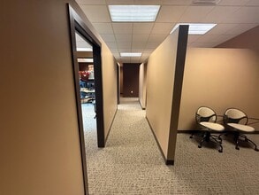 1580 McLaughlin Run Rd, Upper Saint Clair, PA for lease Interior Photo- Image 2 of 10